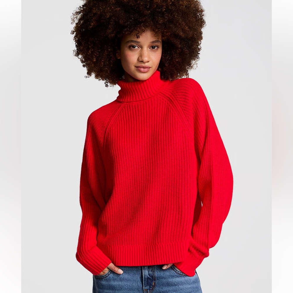 VS PINK Varsity Knit Chunky Turtleneck Sweater Red Pepper Size L